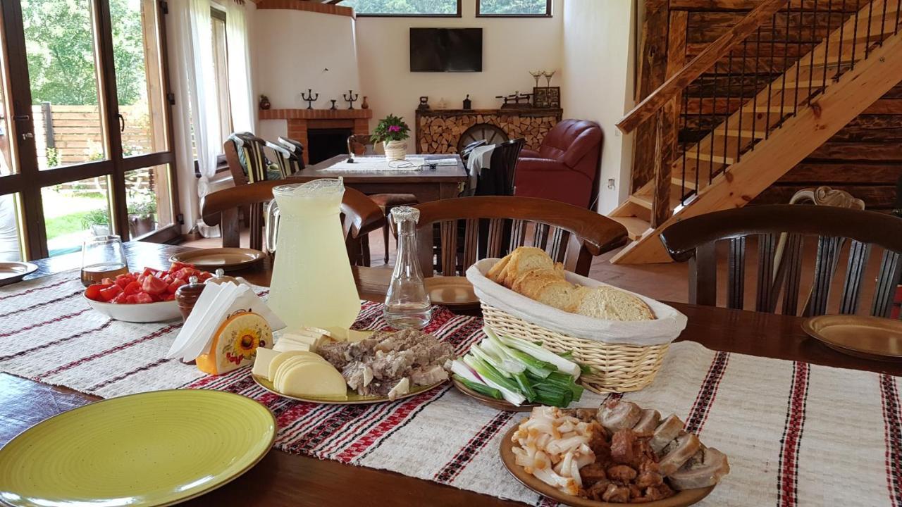 مبيت وإفطار Crivina  Sura Lu' Vasile. المظهر الخارجي الصورة